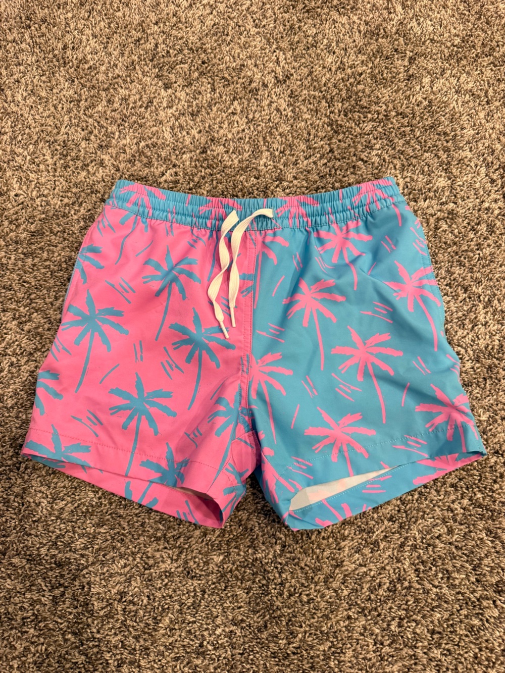 chubbies Kids Pink & Teal Palm-Print Swim Trunks